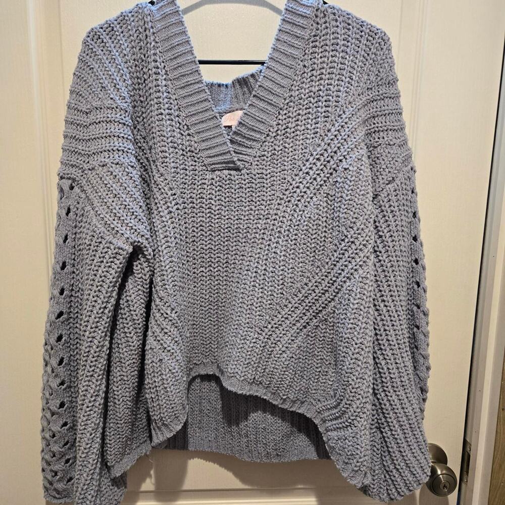 pink lily Blue Knit Chunky Sweater Womens Size Large Crop Style Wide Sleeves